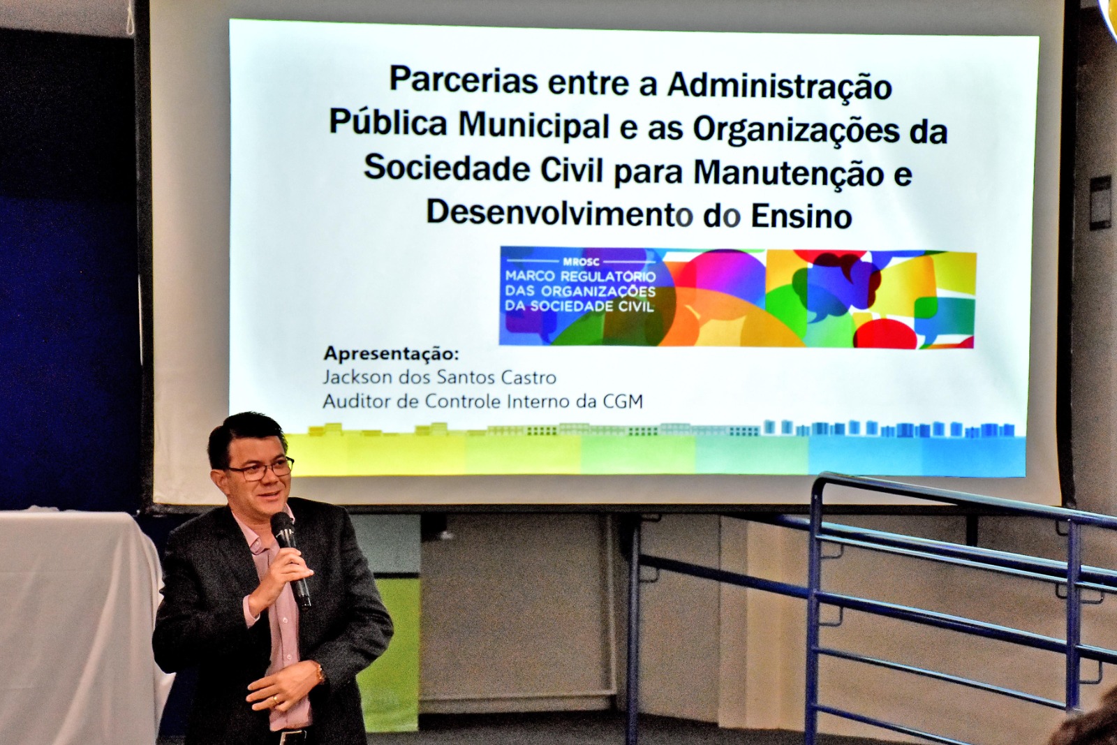 Prefeitura de São Luís promove encontro formativo para aperfeiçoamento e desenvolvimento das parcerias com as escolas comunitárias Prefeitura de São Luís promove encontro formativo para aperfeiçoamento e desenvolvimento das parcerias com as escolas comunitárias