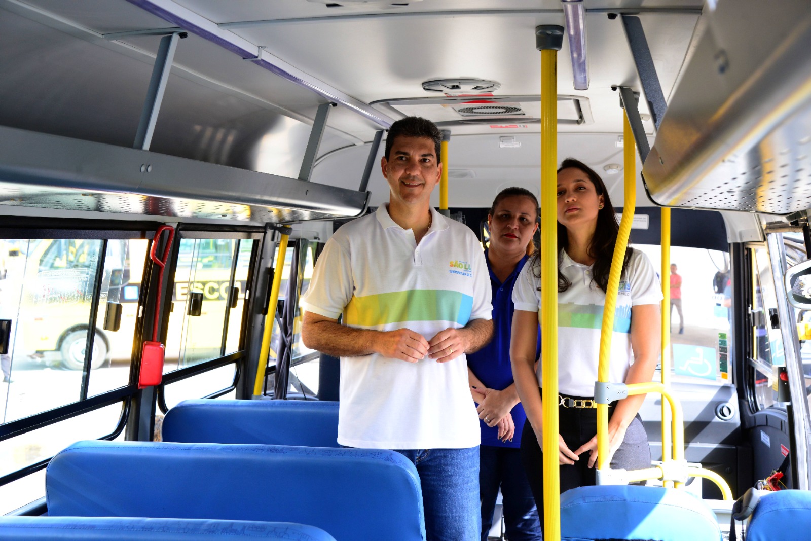 Prefeito Eduardo Braide entrega maior frota de ônibus escolares da história de São Luís Prefeito Eduardo Braide entrega maior frota de ônibus escolares da história de São Luís