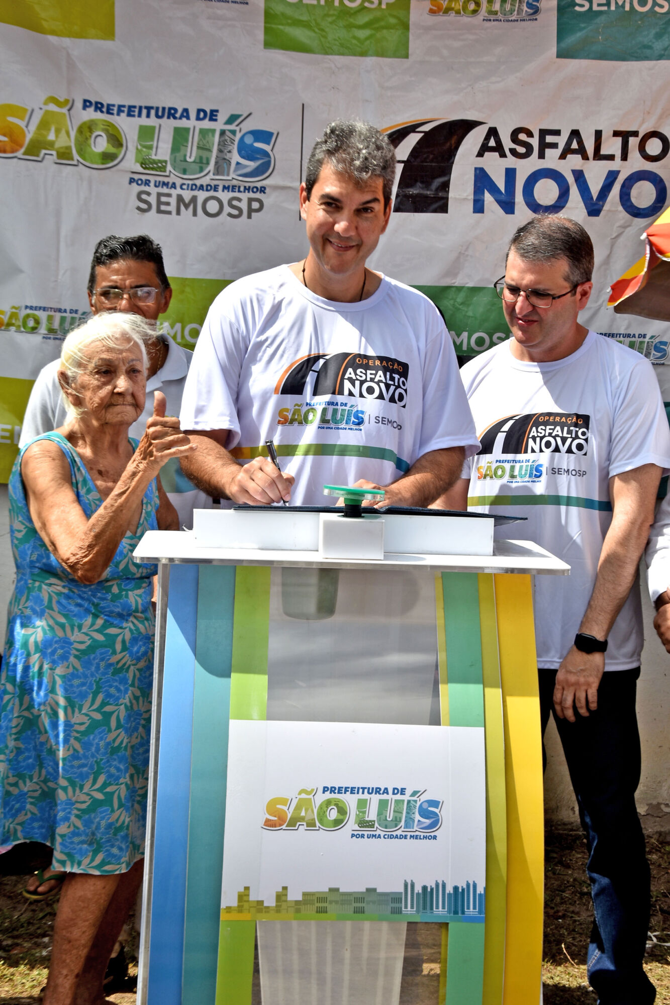 Prefeito Eduardo Braide leva pavimentação asfáltica para Avenida Principal do Tajaçuaba