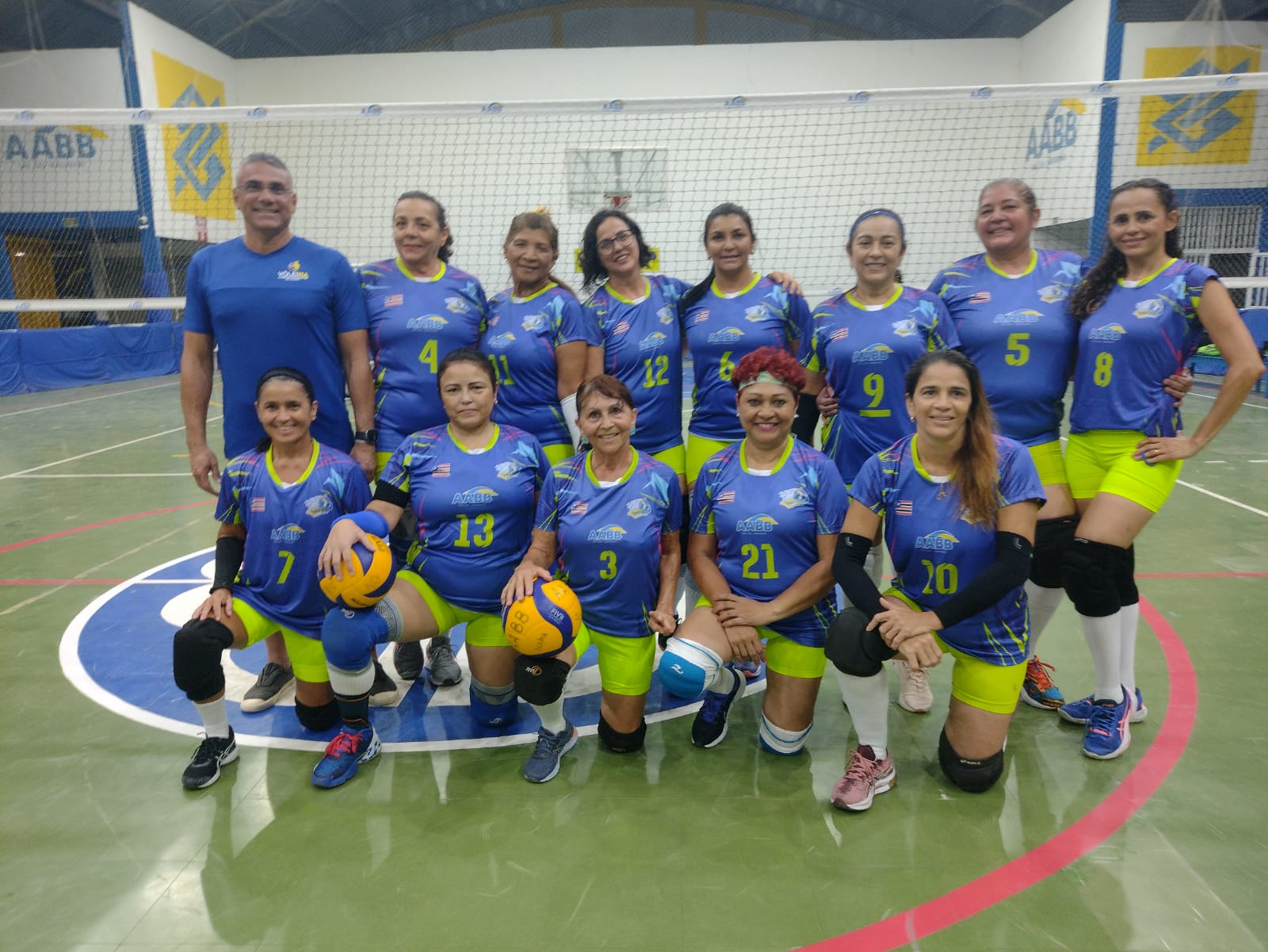 Três jogos marcam a abertura da Copa Poderosas de Voleibol