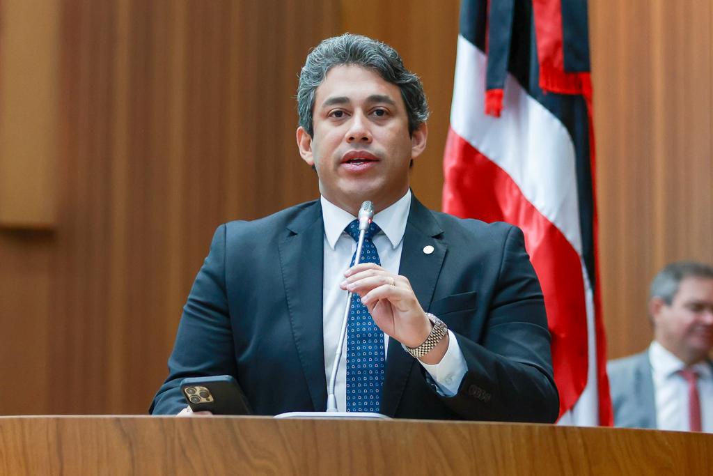 Deputado Osmar Filho destaca a importância de ações para combater a desnutrição infantil Deputado Osmar Filho destaca a importância de ações para combater a desnutrição infantil