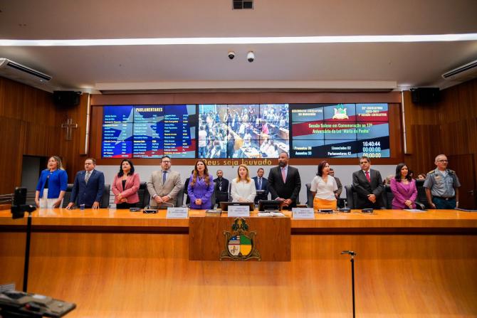 Assembleia Legislativa homenageia os 17 anos da Lei Maria da Penha em sessão solene Assembleia Legislativa homenageia os 17 anos da Lei Maria da Penha em sessão solene