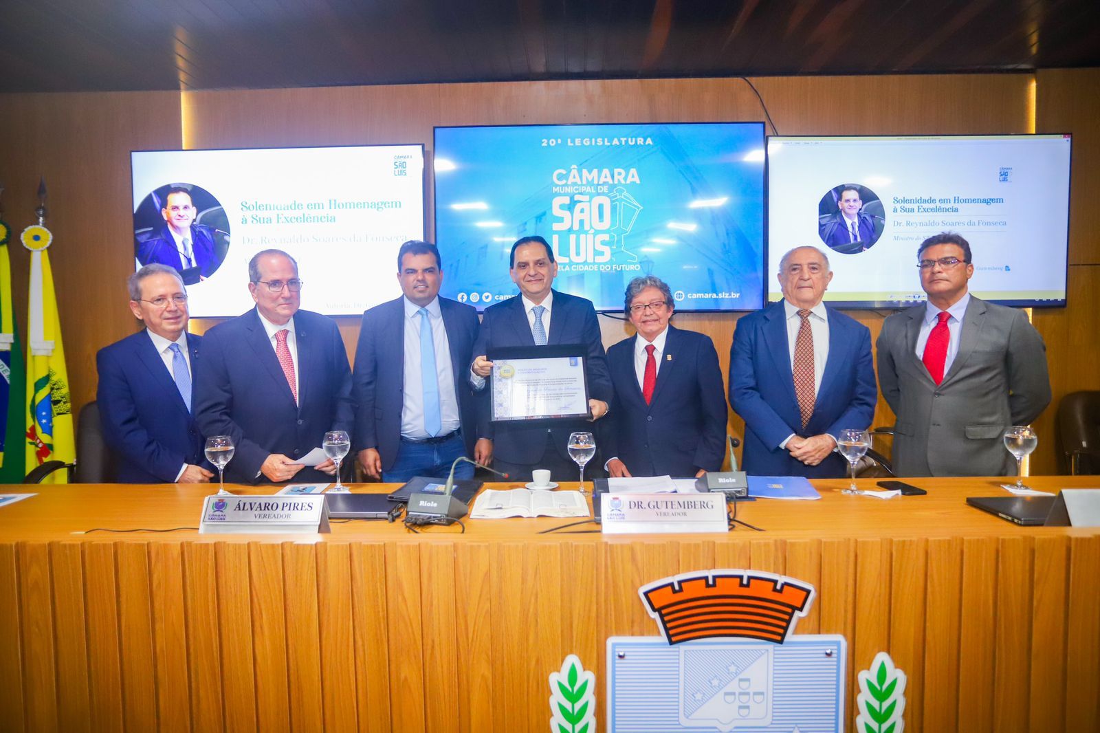 Dr. Gutemberg realiza grande homenagem ao ministro do STJ, Reynaldo da Fonseca, pelos seus 31 anos de magistratura Dr. Gutemberg realiza grande homenagem ao ministro do STJ, Reynaldo da Fonseca, pelos seus 31 anos de magistratura