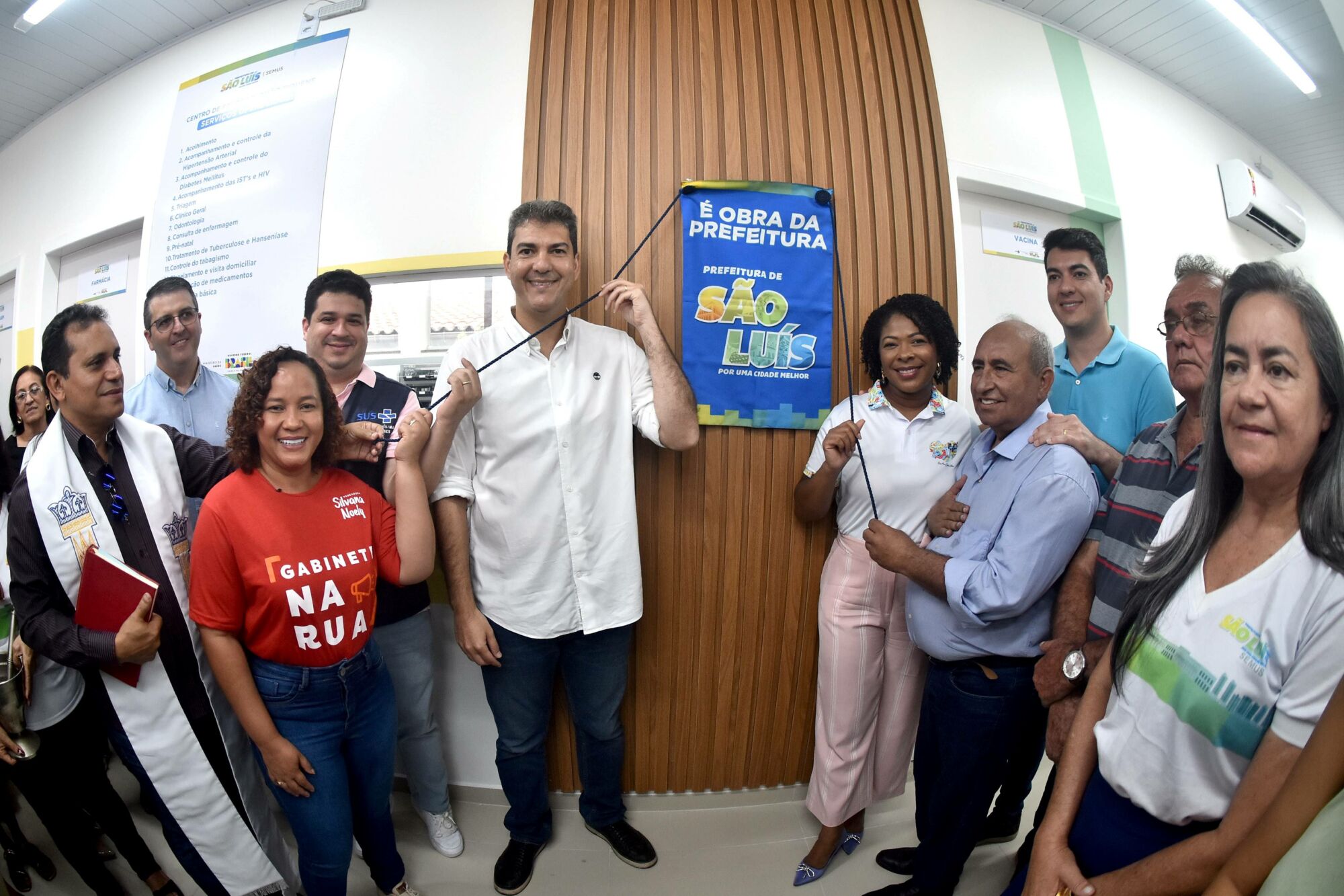 Prefeito Eduardo Braide entrega Centro de Saúde Salomão Fiquene requalificado, no Cohatrac Prefeito Eduardo Braide entrega Centro de Saúde Salomão Fiquene requalificado, no Cohatrac