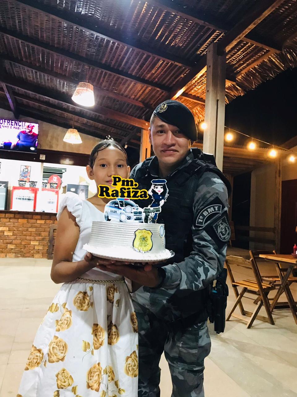 COMPARECIMENTO DOS POLICIAIS DO 1° BMT À COMEMORAÇÃO DE ANIVERSÁRIO DE ONZE ANOS DA MENINA RAFIZA NO MUNICÍPIO DE APICUM-AÇU COMPARECIMENTO DOS POLICIAIS DO 1° BMT À COMEMORAÇÃO DE ANIVERSÁRIO DE ONZE ANOS DA MENINA RAFIZA NO MUNICÍPIO DE APICUM-AÇU