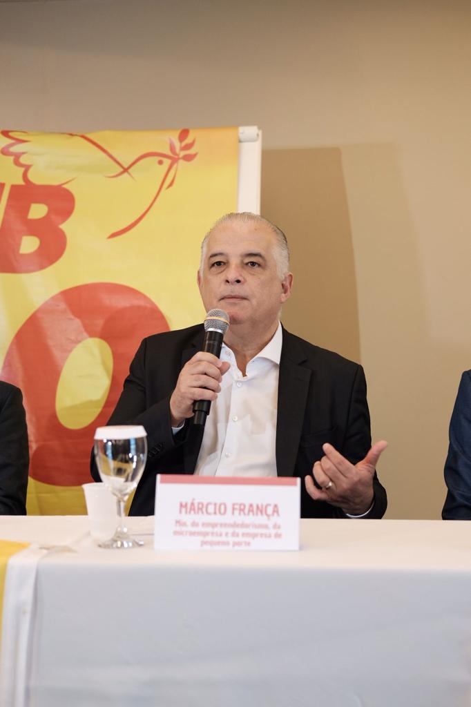 “Convite de presidente não se recusa”, diz Márcio França sobre Dino no STF “Convite de presidente não se recusa”, diz Márcio França sobre Dino no STF