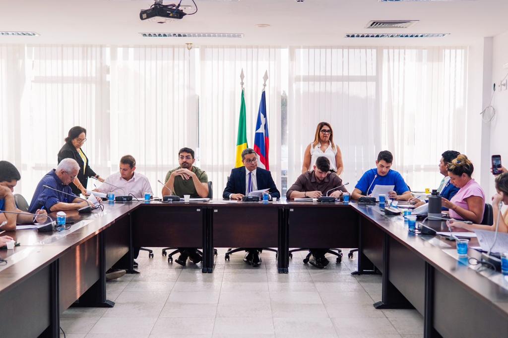 CCJ emite parecer favorável a projeto que cria programa de apoio a cuidadores de pessoas em situação de dependência CCJ emite parecer favorável a projeto que cria programa de apoio a cuidadores de pessoas em situação de dependência