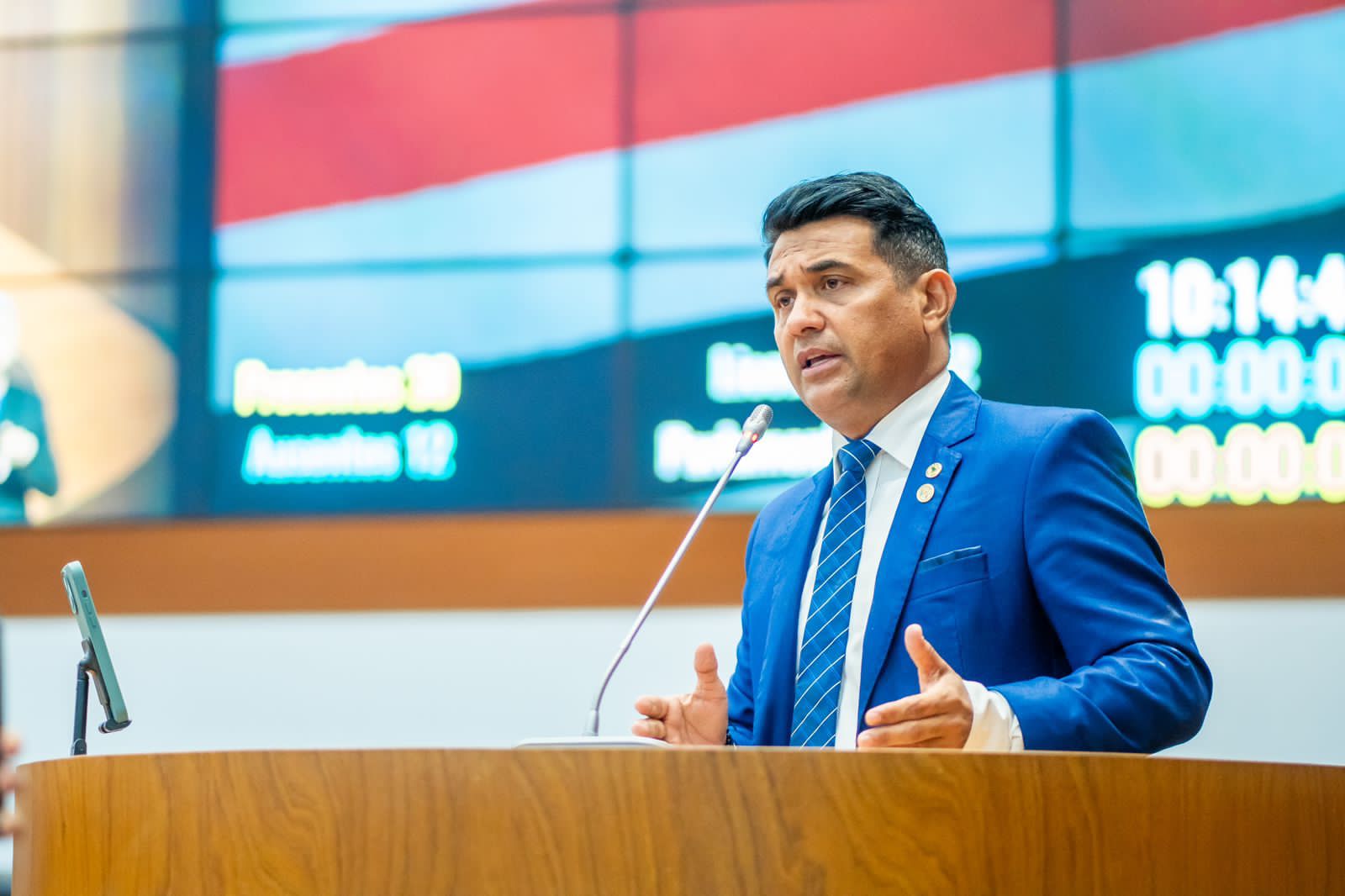 Moção de apoio ao Desembargador Bayma, de autoria do deputado Wellington, é aprovado por unanimidade na Assembleia Legislativa Moção de apoio ao Desembargador Bayma, de autoria do deputado Wellington, é aprovado por unanimidade na Assembleia Legislativa