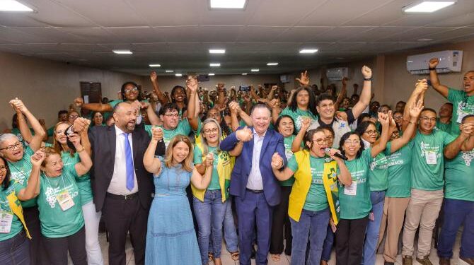 Carlos Brandão, Iracema Vale e Roberto Costa participam de Congresso Estadual de Agentes de Saúde