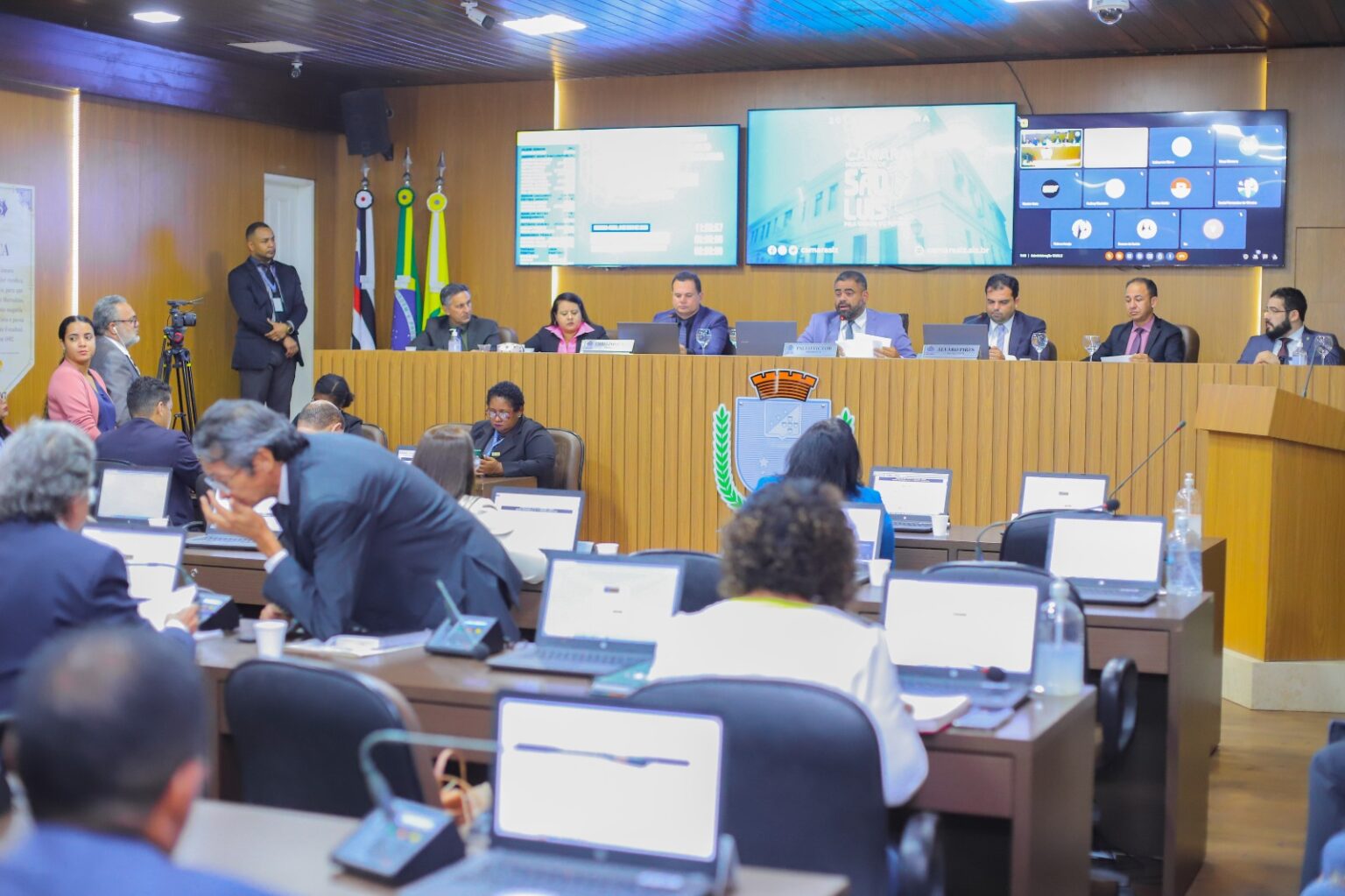 Vereadores de São Luís aprovam PL do rateio dos precatórios do Fundef Vereadores de São Luís aprovam PL do rateio dos precatórios do Fundef