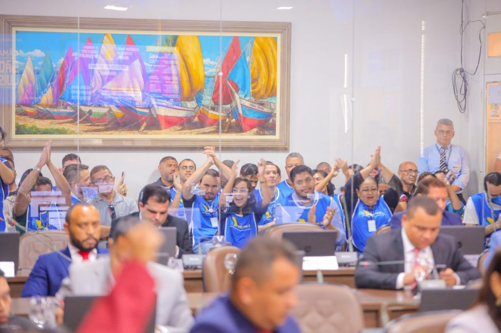 Aprovado Plano de Cargos, Carreiras e Vencimentos dos servidores da CMSL