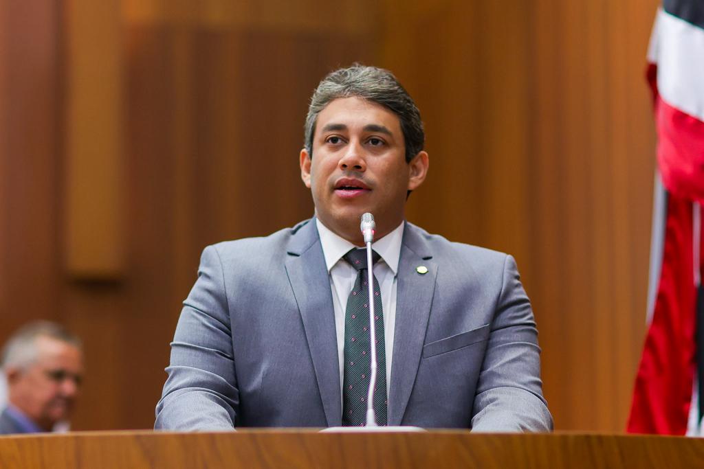 Lei do deputado Osmar Filho estabelece novo mecanismo de combate à violência doméstica Lei do deputado Osmar Filho estabelece novo mecanismo de combate à violência doméstica