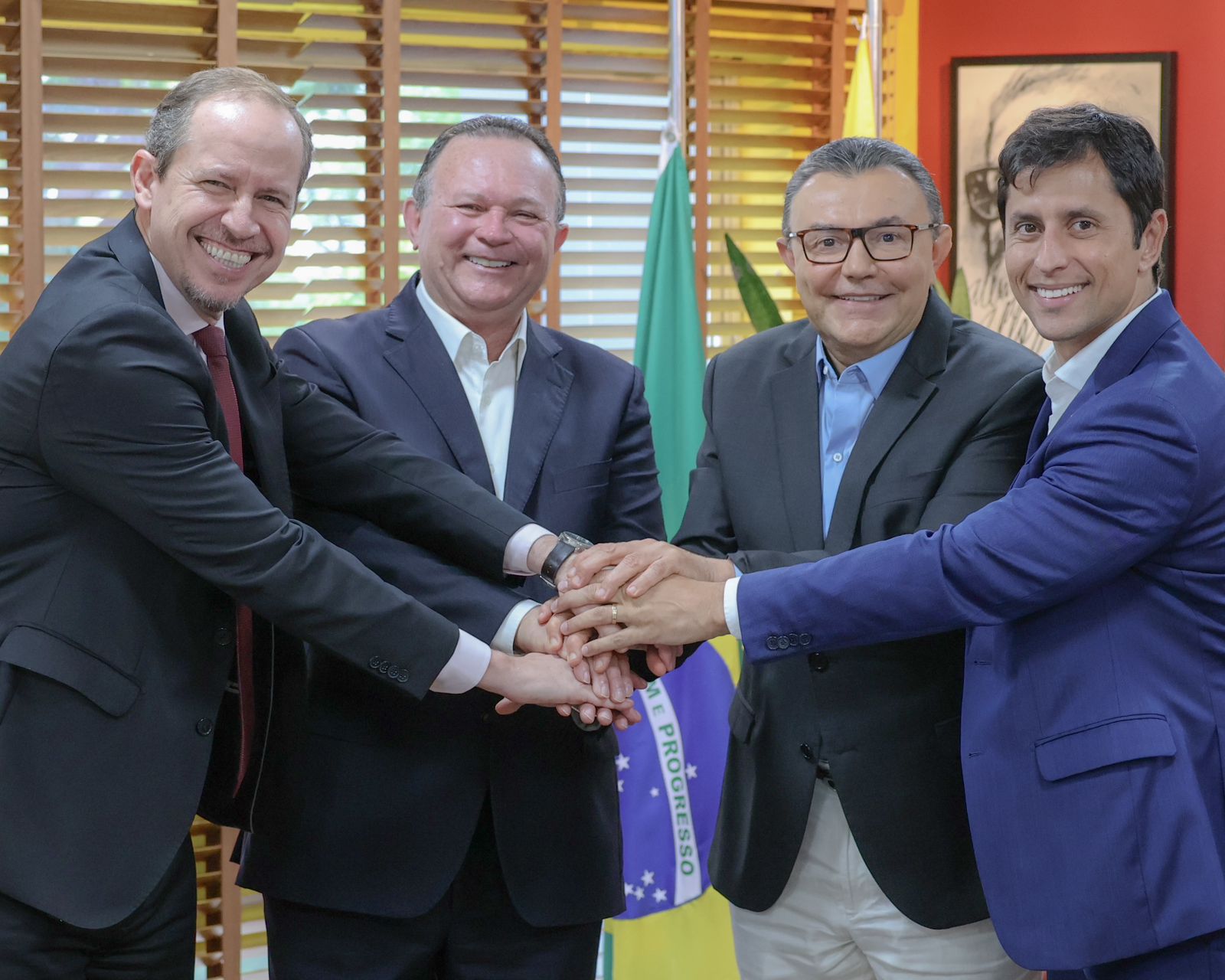 Brandão assume presidência do PSB e anuncia apoio à pré-candidatura de Duarte Júnior Brandão assume presidência do PSB e anuncia apoio à pré-candidatura de Duarte Júnior