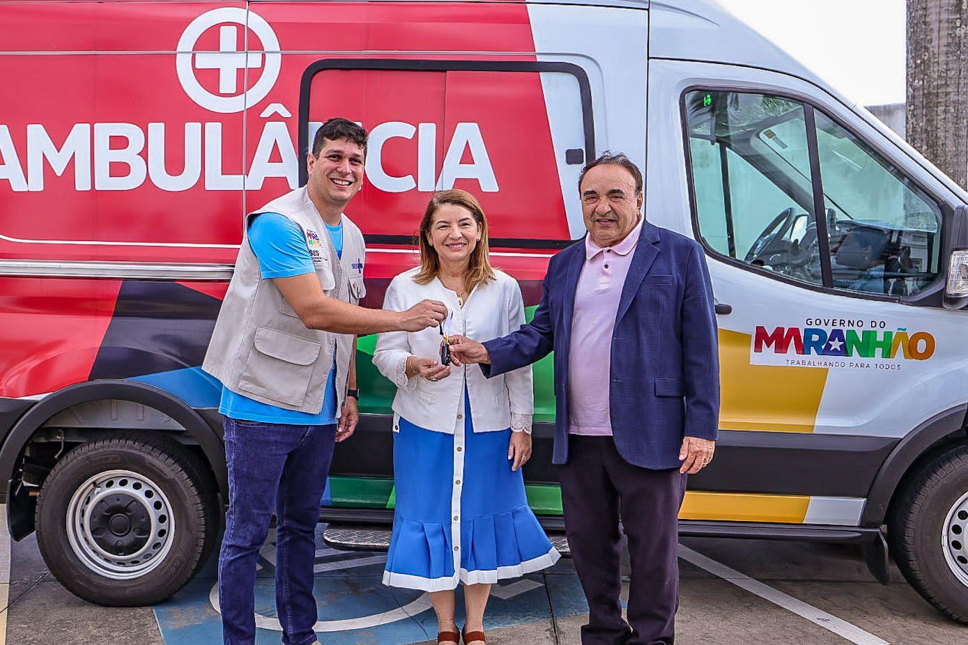 Iracema Vale viabiliza ambulância para município de Barreirinhas Iracema Vale viabiliza ambulância para município de Barreirinhas