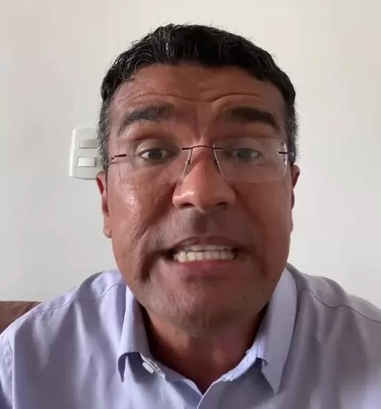 Vídeo: Governador em exercício Felipe Camarão dá invertida em Lahesio Bonfim sobre desempenho no ENEM