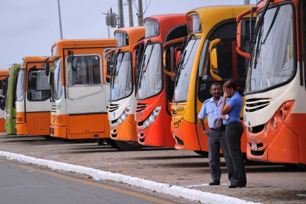 São Luís em alerta: rodoviários aprovam estado de greve e cidade pode amanhecer sem ônibus na sexta-feira São Luís em alerta: rodoviários aprovam estado de greve e cidade pode amanhecer sem ônibus na sexta-feira