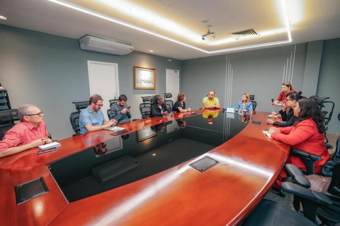 Iracema Vale discute problemas ocasionados por agrotóxicos com Comissão Nacional de Enfrentamento à Violência no Campo Iracema Vale discute problemas ocasionados por agrotóxicos com Comissão Nacional de Enfrentamento à Violência no Campo