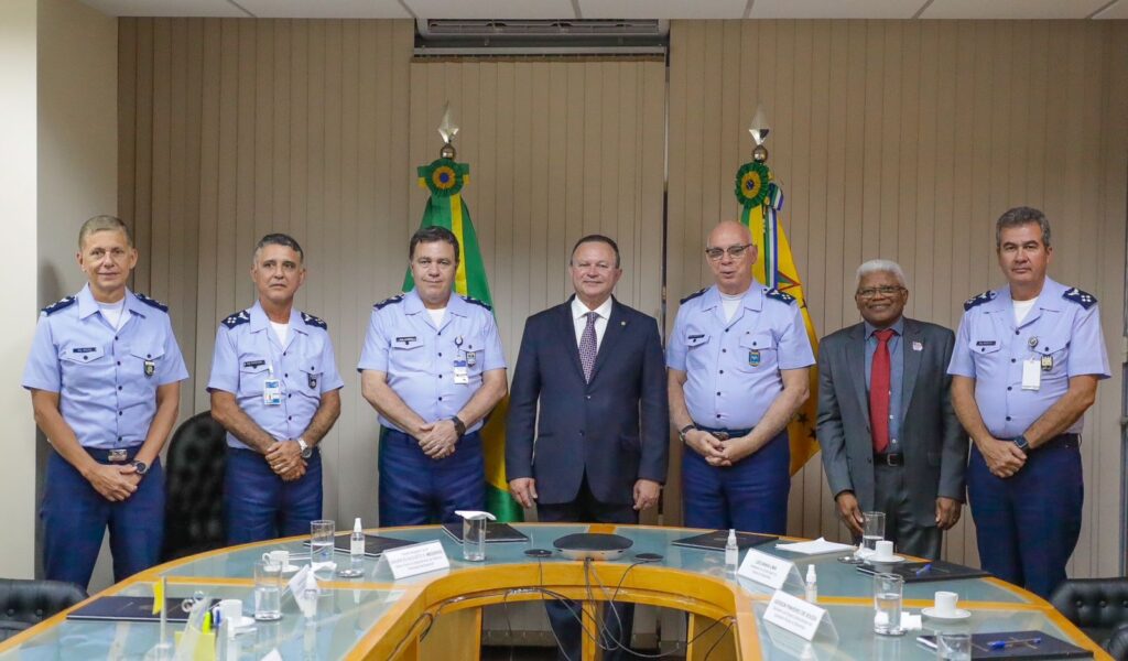 Brandão cobra resolução do Ministério da Defesa para interdição do Porto do Jacaré, em Alcântara Brandão cobra resolução do Ministério da Defesa para interdição do Porto do Jacaré, em Alcântara