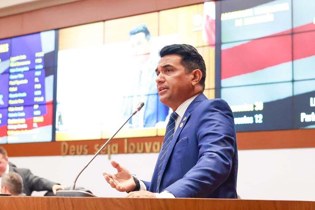 Deputado Wellington solicita audiência para discutir pagamento dos precatórios do FUNDEF Deputado Wellington solicita audiência para discutir pagamento dos precatórios do FUNDEF