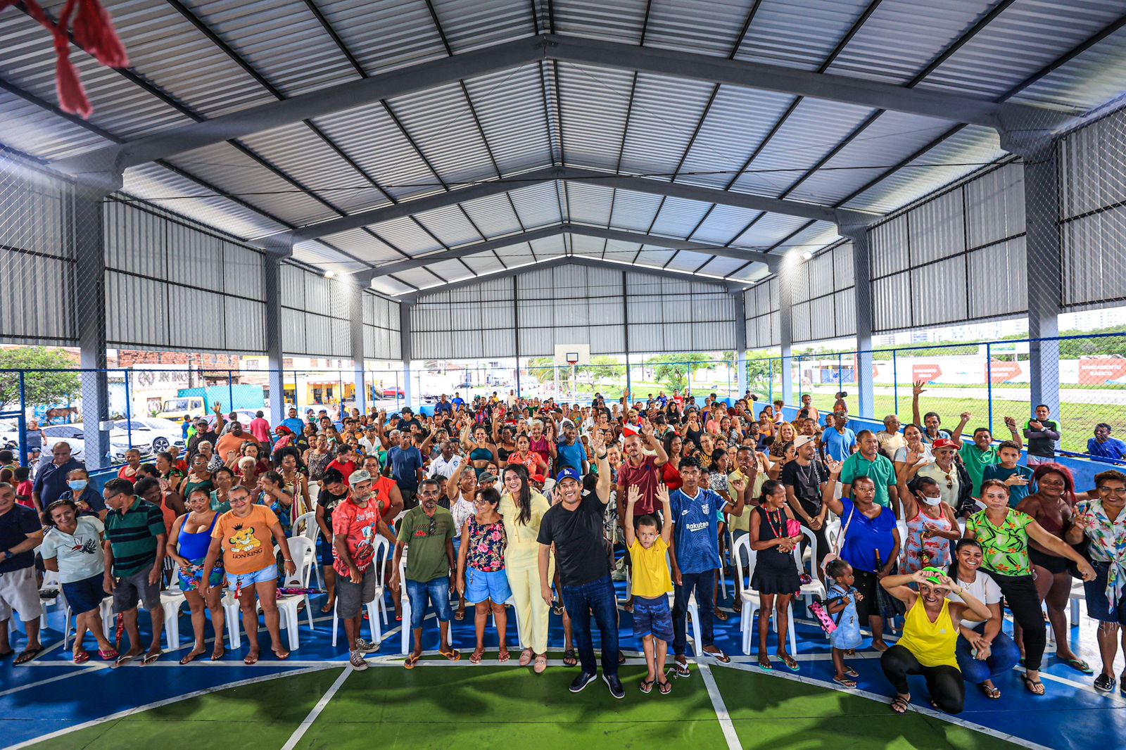 Osmar Filho faz tradicional distribuição de peixes em São Luís e no interior do estado Osmar Filho faz tradicional distribuição de peixes em São Luís e no interior do estado