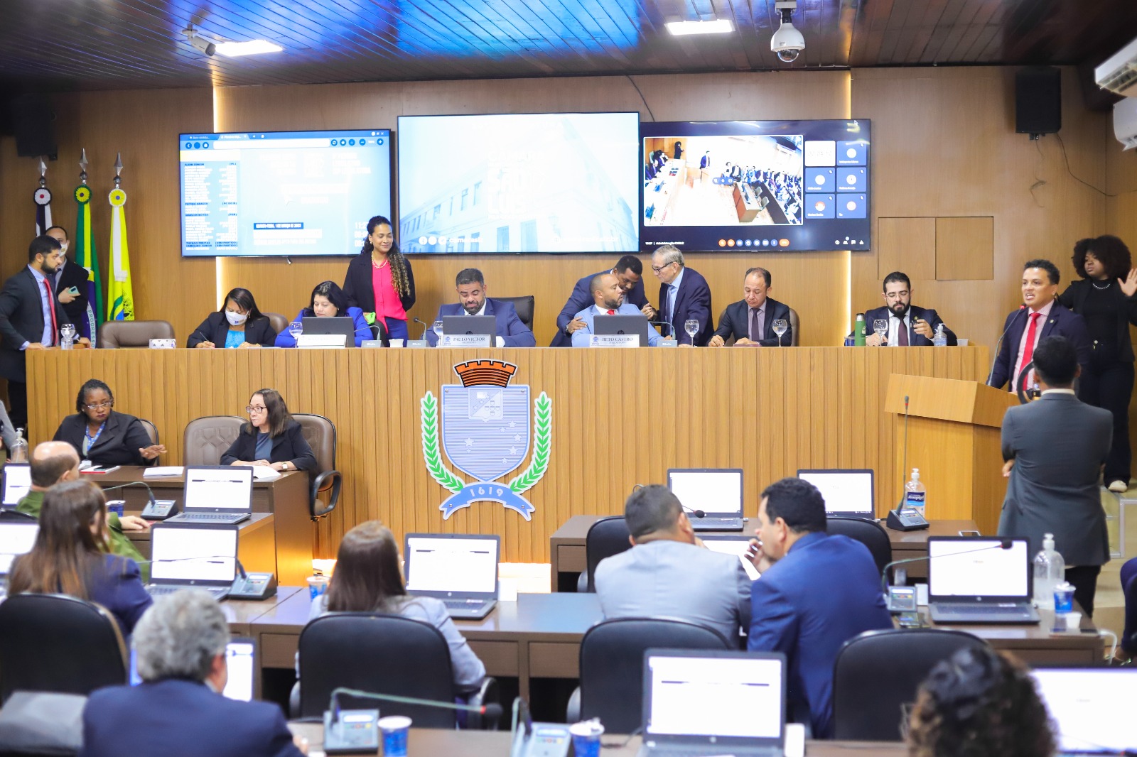 Câmara de São Luís aprova requerimento para instalar CPI e apurar contratos da Prefeitura Câmara de São Luís aprova requerimento para instalar CPI e apurar contratos da Prefeitura