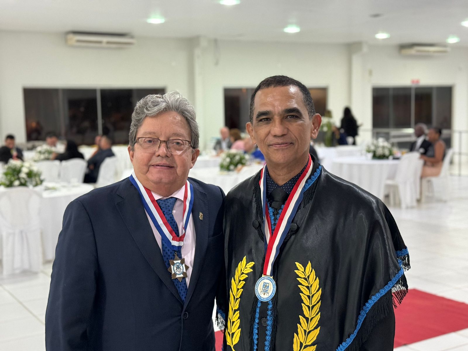 Dr Gutemberg é homenageado pela Academia Maranhense de Ciências, Letras e Artes Militares (AMCLAM) Dr Gutemberg é homenageado pela Academia Maranhense de Ciências, Letras e Artes Militares (AMCLAM)