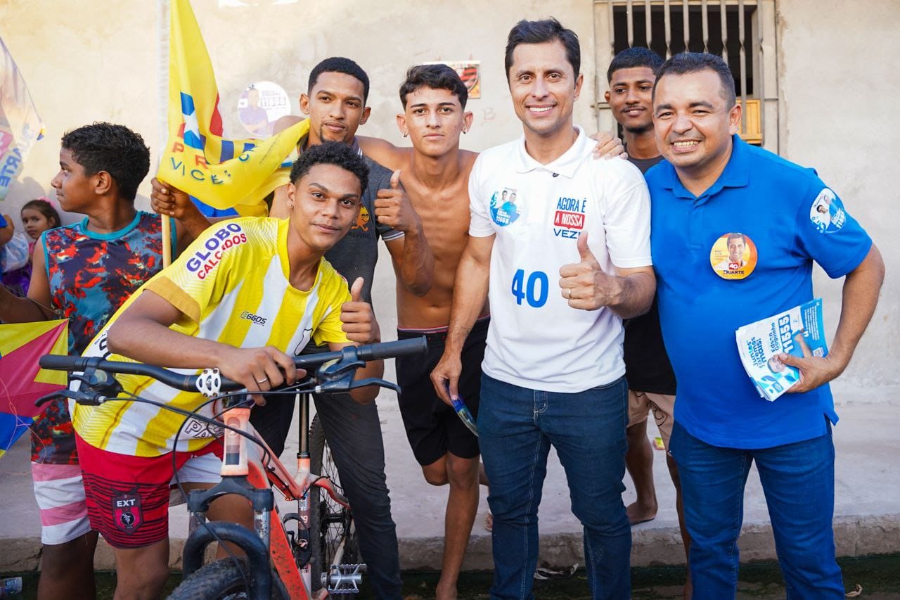Duarte intensifica atividades de campanha com caminhadas e diálogos em São Luís Duarte intensifica atividades de campanha com caminhadas e diálogos em São Luís