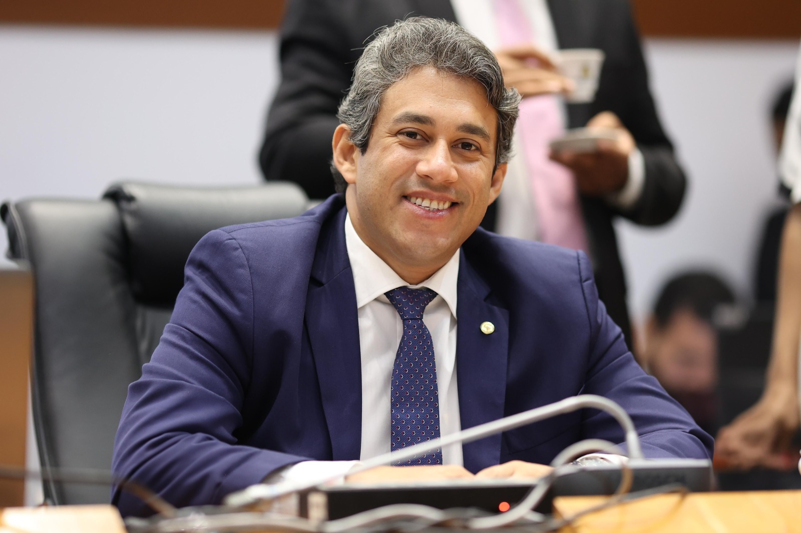 Lei de combate à violência contra a mulher, de iniciativa de Osmar Filho, completa um ano Lei de combate à violência contra a mulher, de iniciativa de Osmar Filho, completa um ano