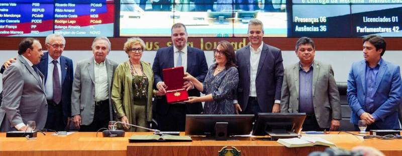 Assembleia homenageia os 90 anos de Jackson Lago e celebra a memória do ex-governador Assembleia homenageia os 90 anos de Jackson Lago e celebra a memória do ex-governador