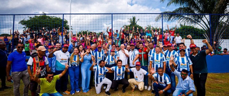 Brandão entrega novo estádio e pavimentação na cidade de Barreirinhas