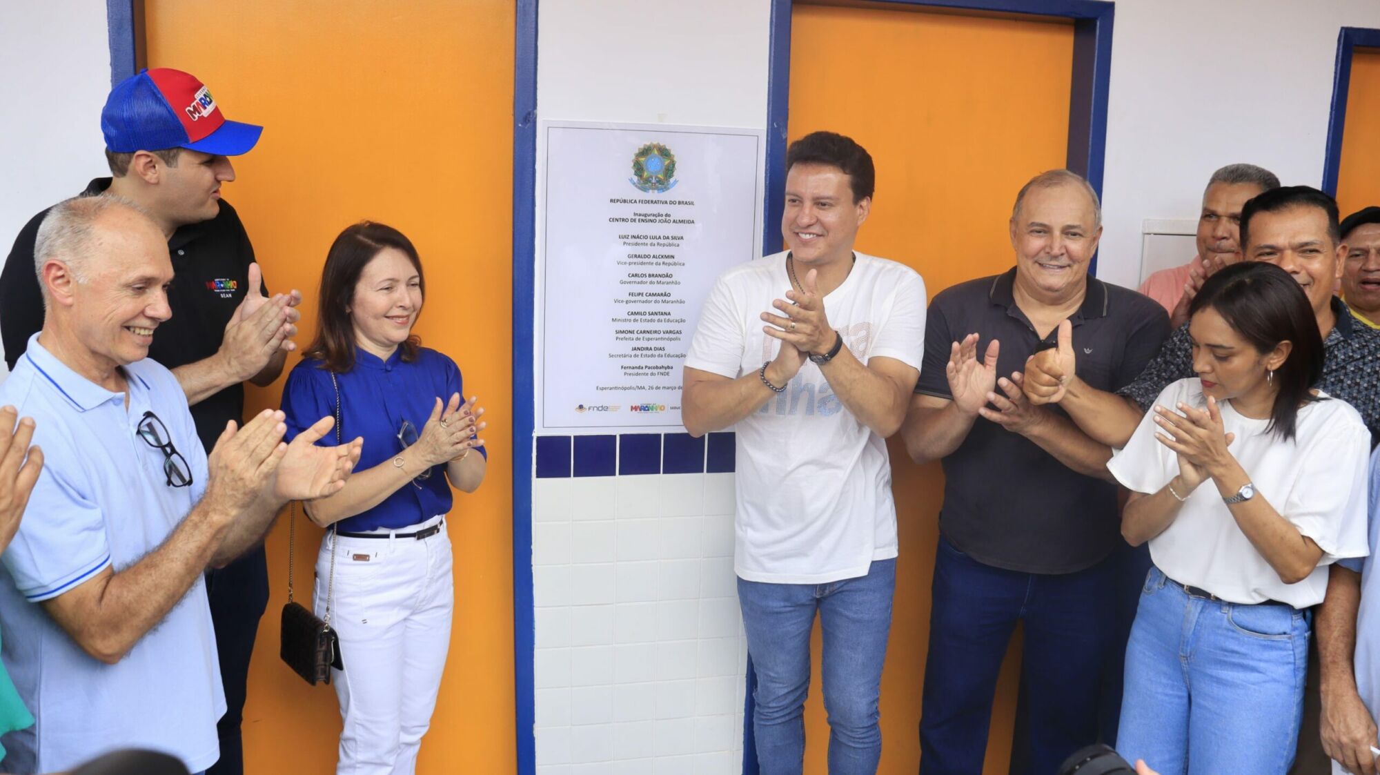 Felipe Camarão entrega escola nova e realiza sonho de estudantes e professores de Esperantinópolis