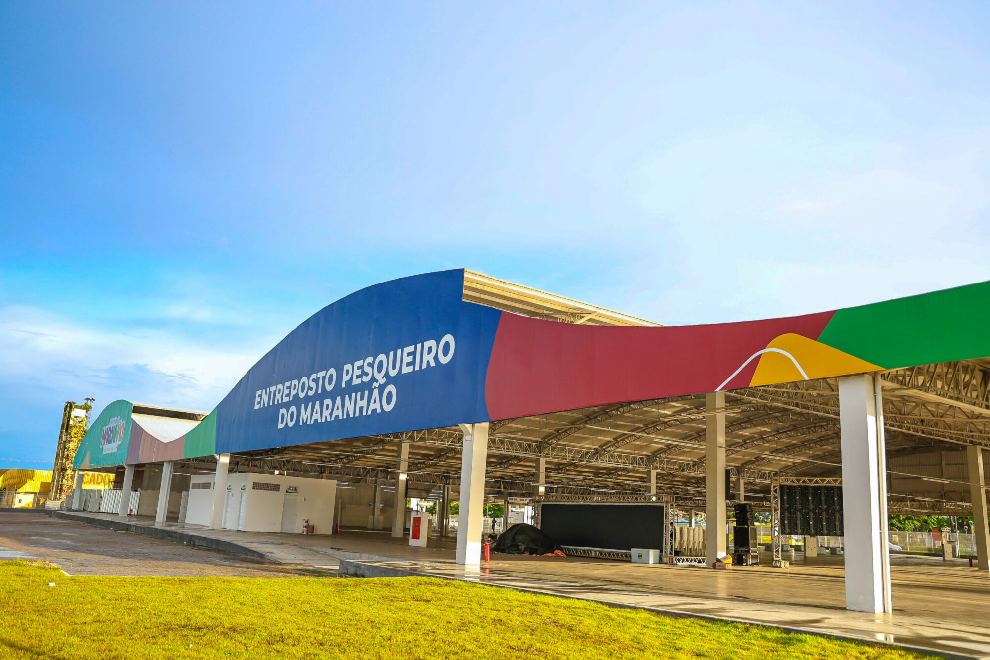 Brandão entrega novo Entreposto Pesqueiro e autoriza reforma do Mercado do Peixe