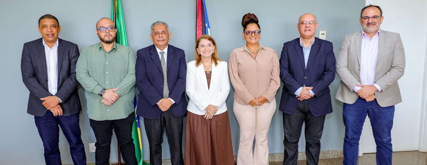 Iracema recebe representantes do setor turístico e da SEPE para tratar da Pré-COP 30