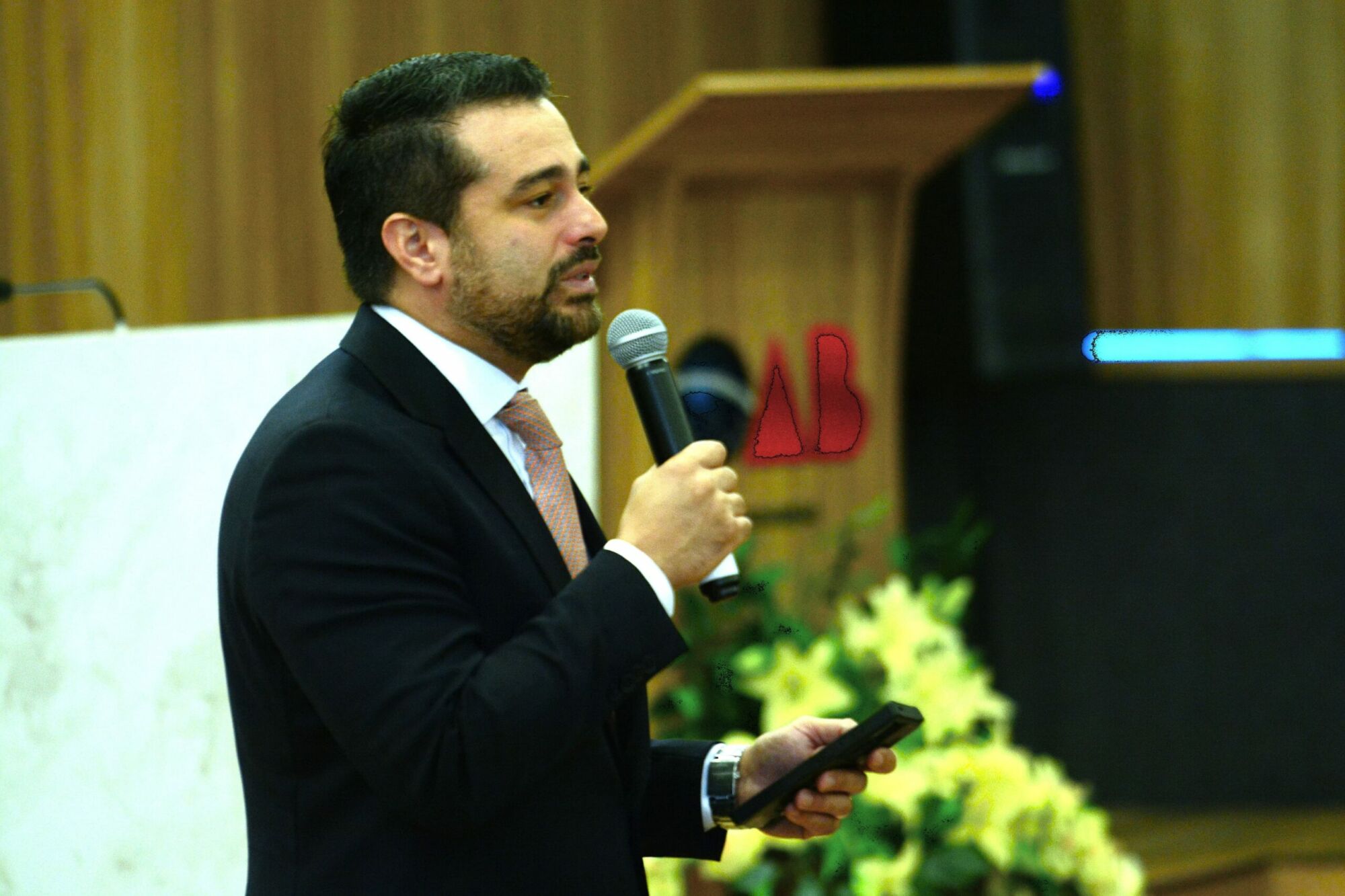 OAB/MA realiza audiência para combater criminalização da advocacia maranhense