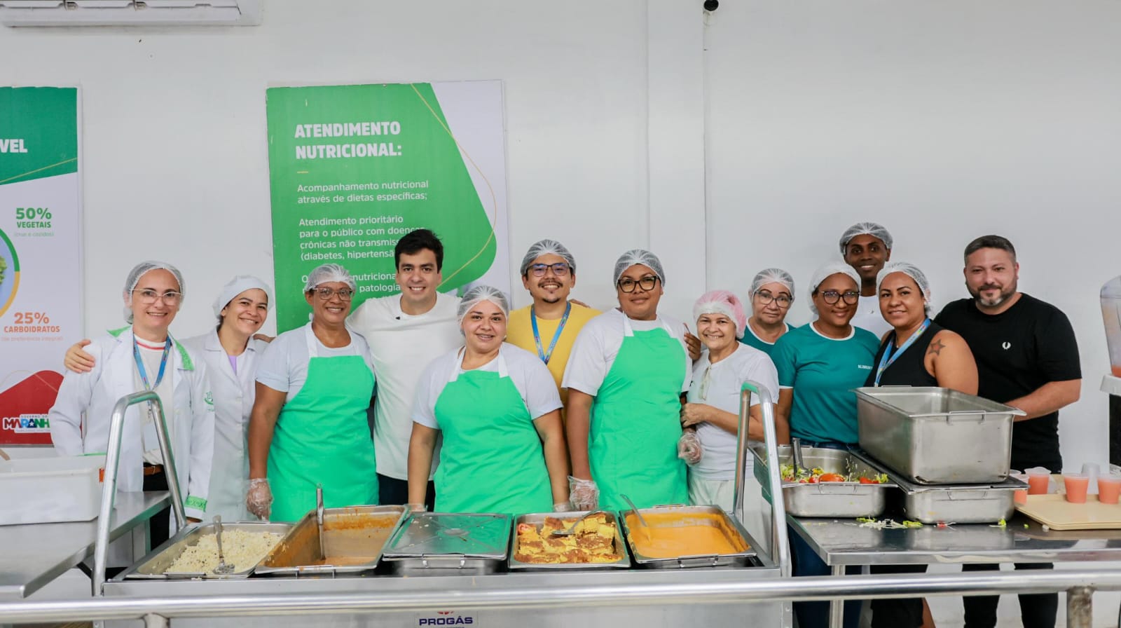 Carlos Brandão e Paulo Casé promovem Almoço Solidário de Páscoa no Restaurante Popular e Banco de Alimentos