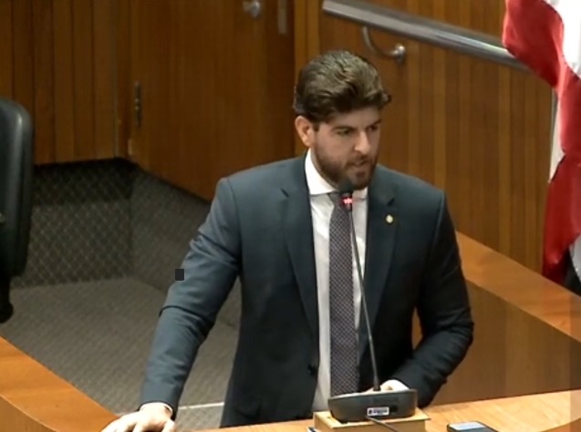 *Davi Brandão enquadra Othelino Neto em discurso e faz convite para visitarem obras do governo