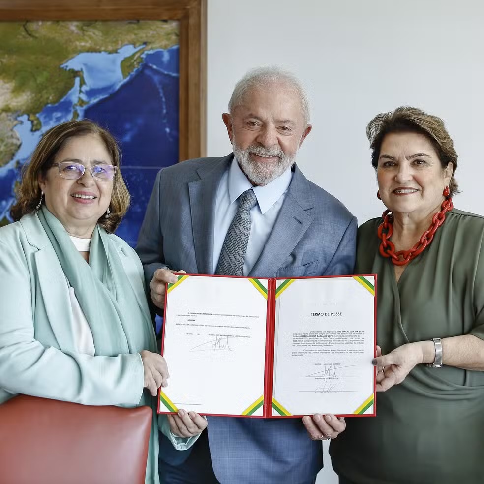 Lula nomeia e dá posse a Márcia Lopes como nova ministra das Mulheres Lula nomeia e dá posse a Márcia Lopes como nova ministra das Mulheres